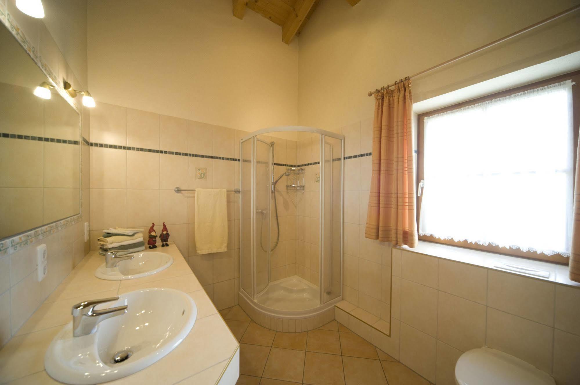 Ferienwohnung Haus Sieben Zwerge Ehrwald Exterior foto